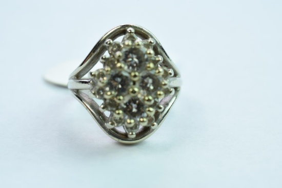 14 KT GOLD & DIAMOND RING 9.5 GTW, $1500.00 RETAIL VALUE ,SIZE 5 1/2