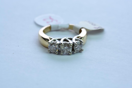 14KT GOLD & DIAMOND RING 1.4 CT DIAMOND TW, 5.2 GTW, $1995.00 RETAIL VALUE , SIZE 6 1/4