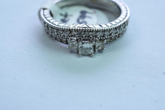 14KT GOLD DIAMOND SET 5.5 GTW, $1599.00 RETAIL VALUE, SIZE 6 1/4