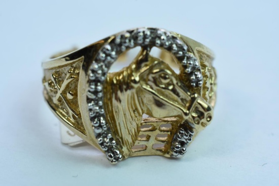 10KT MENS HORSESHOE, HORSEHEAD RING 6.2 GTW, $599.00 RETAIL VALUE, SIZE 9 1/2