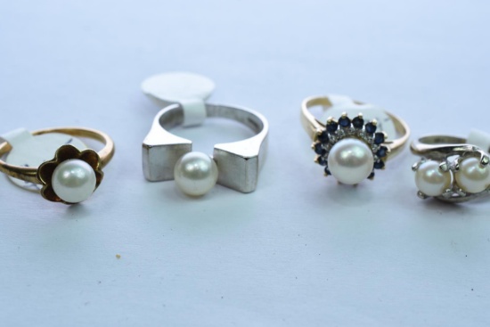 4-10KT GOLD RINGS WITH PEARLS 11 GTW $800.00 RETAIL VALUE