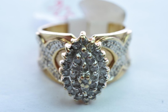 10KT GOLD  & DIAMOND RING 6.5 GTW, $649.00 RETAIL VALUE, SIZE 8