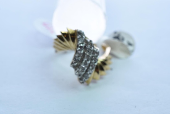 10KT GOLD & DIAMOND RING 1/2 CT DIAMOND TW, 4.5 GTW, $750.00 RETAIL VALUE, SIZE 6