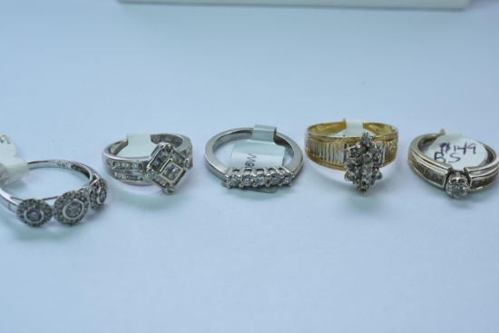 5-14 KT GOLD & DIAMONDS RING 18 GTW, $3900.00 RETAIL VALUE,