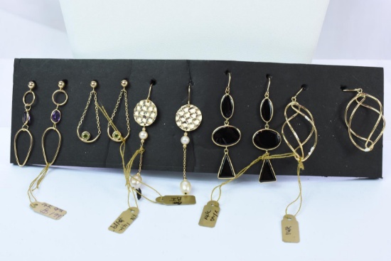 5 PAIRS 14KT GOLD EARRINGS 10 GTW, $850.00 RETAIL VALUE,