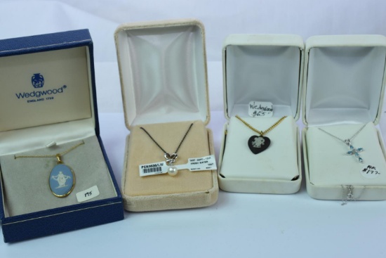 4-14KT GOLD NECKLACES & PENDANTS $700.00 RETAIL VALUE