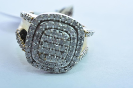 10 KT GOLD & DIAMOND RING 7.2 GTW, $1799.00 RETAIL VALUE , SIZE 6 1/4
