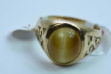 10KT MENS GOLD TIGER EYE RING 5.3 GTW, $525.00 RETAIL VALUE, SIZE 10