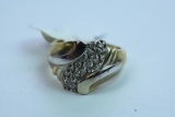 10 KT GOLD & DIAMOND RING 1/2 CT DIAMOND TW, 4.8 GTW, $499.00 RETAIL VALUE, SIZE 6 1/2