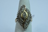 10KT GOLD RING 6 GTW, $1295.00 RETAIL VALUE, SIZE 6 1/2