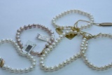 5 PEARL BRACELETS 14KT GOLD CLASP