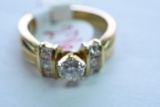 14KT DIAMOND RING 1/2 CT DIAMOND TW, 5.4 GTW, $1995.00 RETAIL VALUE, SIZE 6