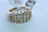 10KT GOLD & DIAMOND RING 1.1 CT DIAMOND TW, 4 GTW, $1195.00 RETAIL VALUE, SIZE 6 1/2