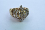 10KT GOLD & DIAMOND RING' 1CT DIAMOND TW, 4.5 GTW, $1095.00 RETAIL VALUE, SIZE 6 1/2