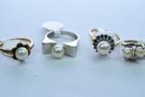 4-10KT GOLD RINGS WITH PEARLS 11 GTW $800.00 RETAIL VALUE