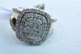 10 KT GOLD & DIAMOND RING 7.2 GTW, $1799.00 RETAIL VALUE , SIZE 6 1/4