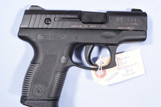 TAURUS PTIII MILLENNIUM PRO, SN TXH05881