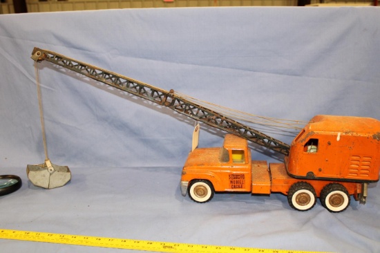 STRUCTO MOBILE CRANE, 32 IN LONG