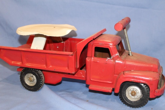 BUDDY L SIT AND RIDE, 21 IN LONG