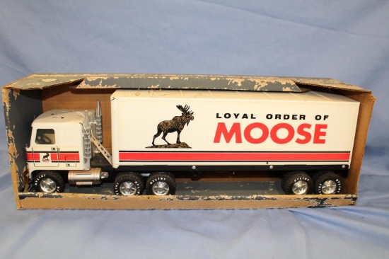 NYLINT ROYAL ORDER OF MOOSE TRACTOR TRAILER IN BOX