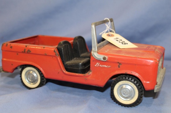NYLINT FORD BRONCO, 11.5 IN LONG