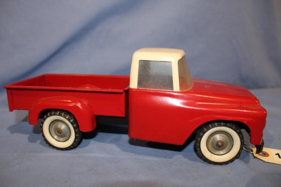 INTERNATIONAL TRUCK, REPAINTED, 12 IN LONG