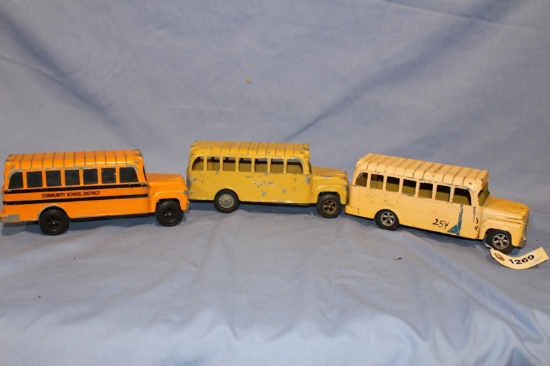 3 SCHOOL BUSES 1 MARKED HUBLEY & 2 UNKNOWN