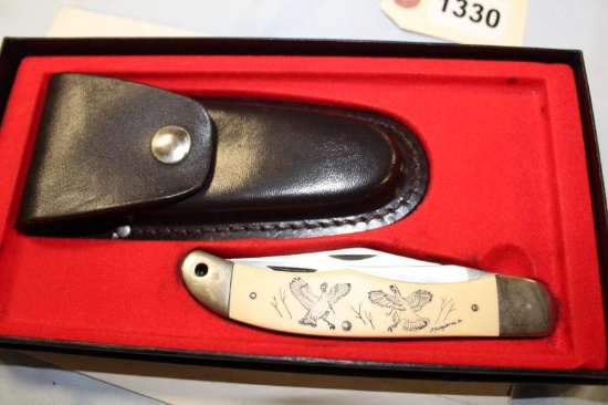 SCHRADE SCRIMSHAW KNIFE WITH SHEATH IN CASE