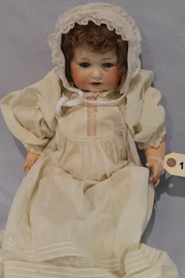 APPROX 16 IN BABY 671 O/MOUTH MOHAIR WIG, ANTIQUE