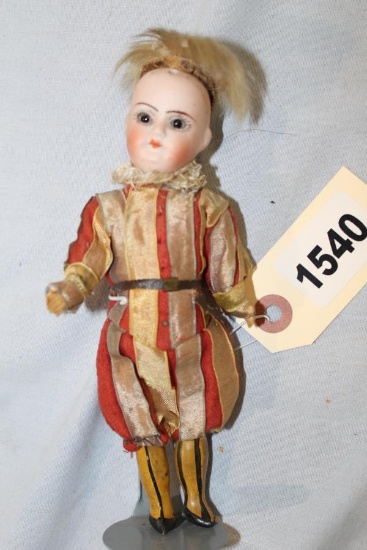 APPROX 7 IN CLOSED MOUTH ITALIAN VATICAN GUARD