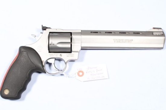 TAURUS RAGING BULL, SN RJ695524,