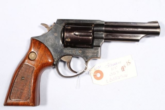 TAURUS 65, SN LB5829616,