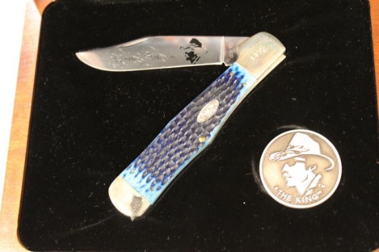 CASE PETTY BLUE KNIFE IN WOOD CASE