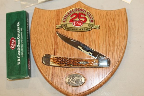 CASE 25TH ANNIVERSARY WOOD PLAQUE WITH 2006
