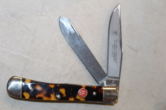HENCKELS 2 BLADE KNIFE