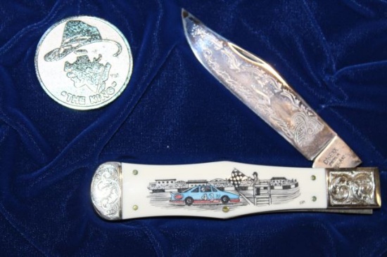 CASE 1992 FAN APPRECIATION TOUR KNIFE IN WOOD