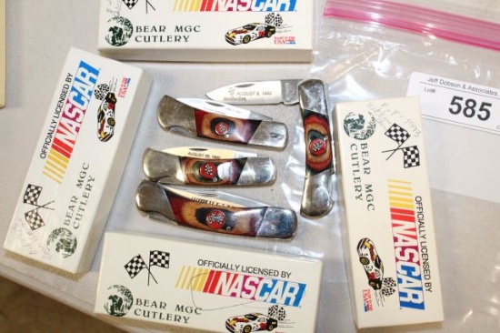 4 BEAR CUTLERY NASCAR KNIVES