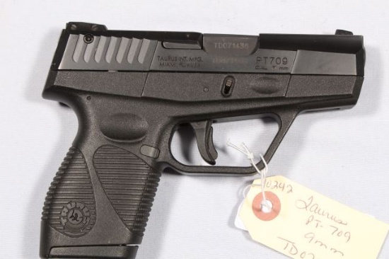 TAURUS PT-709 SLIM, SN TD071436,