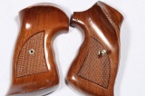 COLT PYTHON COMM WALNUT TARGET GRIPS WITH PACKAGE