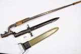 2 BAYONETS