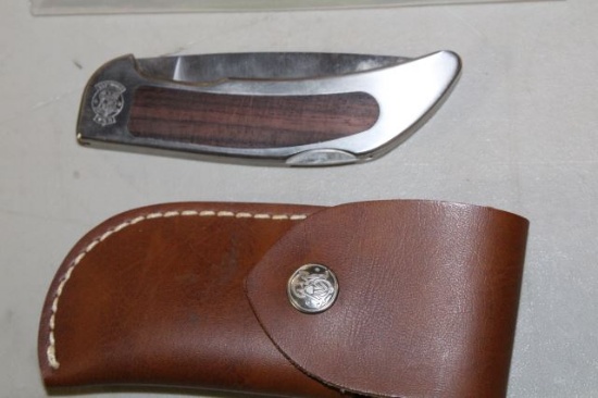 SMITH WESSON 1 BLADE KNIFE W/SHEATH