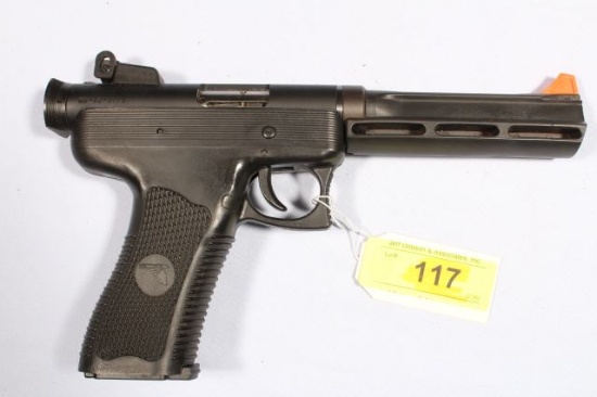MAGNUM RESEARCH MOUNTAIN EAGLE, SN H6-92-17757,