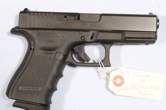 GLOCK 19, SN BGWW333,