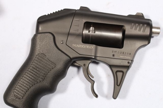 STANDARD THUNDERSTRUCK VOLLYEFIRE, SN SVF025119,