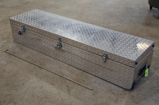 LOCKABLE ALUMINUM SAFARI RIFLE SHOTGUN CASE.