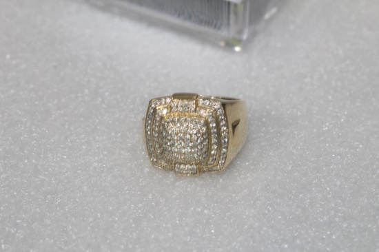 MENS 14 KT  DIAMOND ENCRUSTED RING