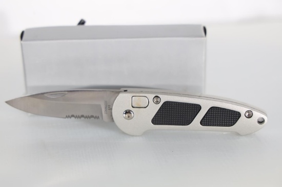 AUTO KNIFE WITH CASE