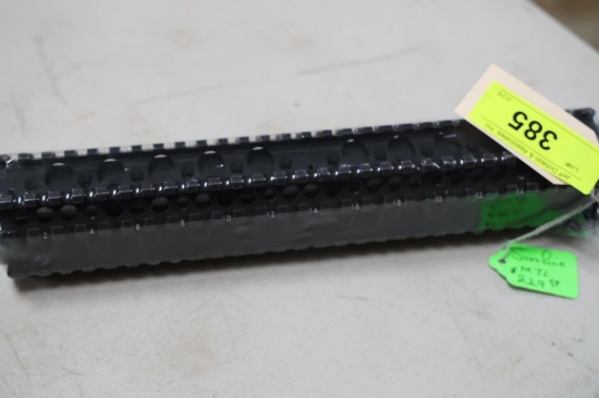 SUREFIRE AR15 QUAD RAIL