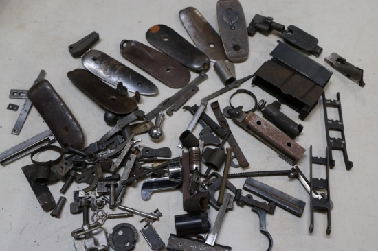 BOX MISC MILITARY STYLE GUN PARTS