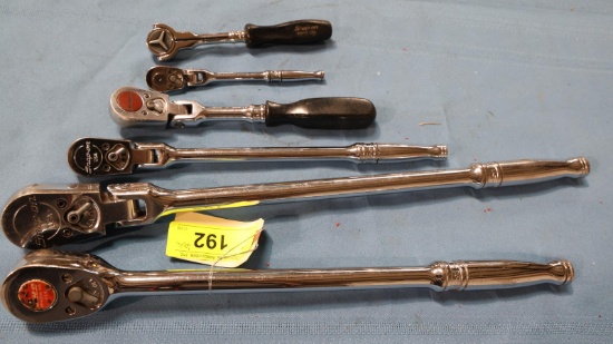 6 VARIOUS SIZE SNAP ON RATCHET WRENCHES
